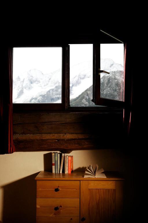 Hotel Dimora Storica La Mirandola Passo del Tonale Room photo